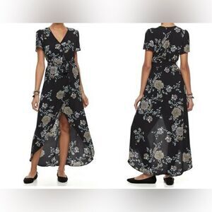 NWT … CANDIE’S “Size: S” Maxi Romper